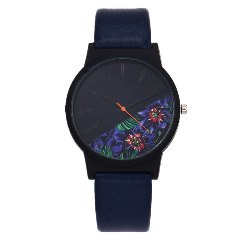 Mode Kvinder Quartz Watch Rose Patten Casual Dial Læderrem Armbåndsur