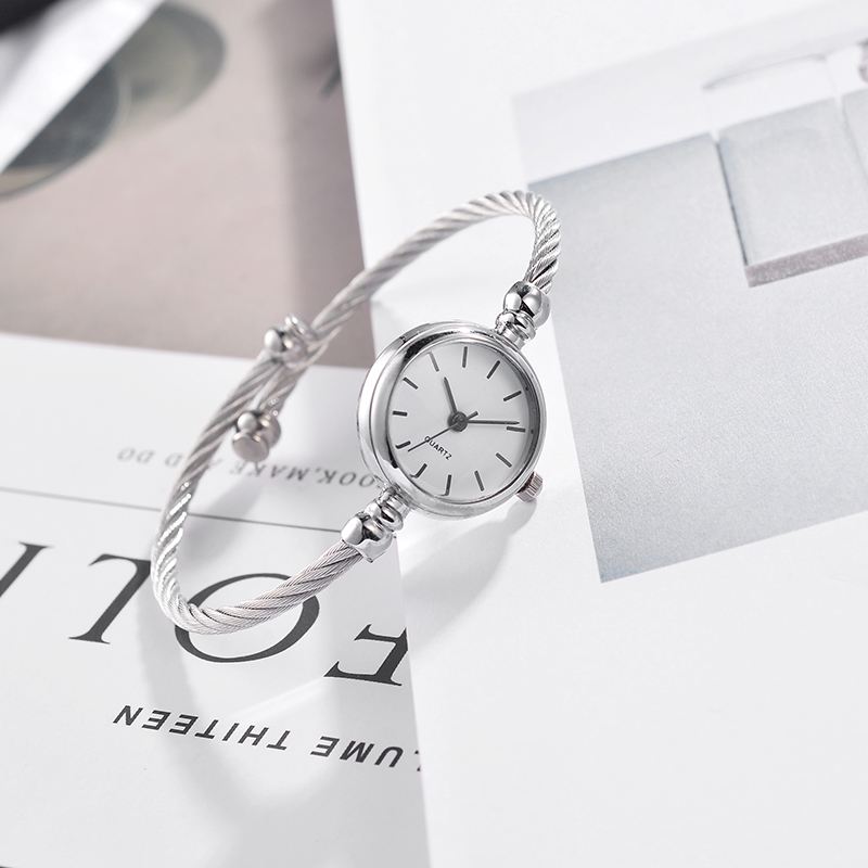 Mode Simple Trendy Romertal Dial Fuld Kvinder Armbånd Quartz Watch