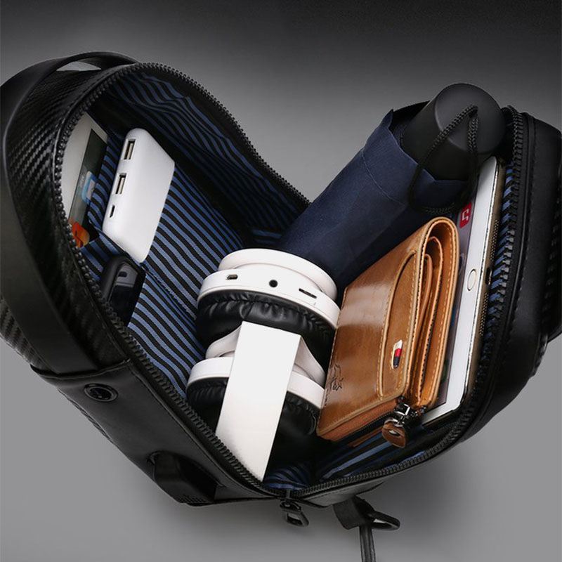 Mænd Hard Shell Multi-layers Usb-opladningsbrysttaske Sikkerhedsreflekterende Strip Stor Kapacitet Vandtætte Ridsefaste Crossbody-tasker