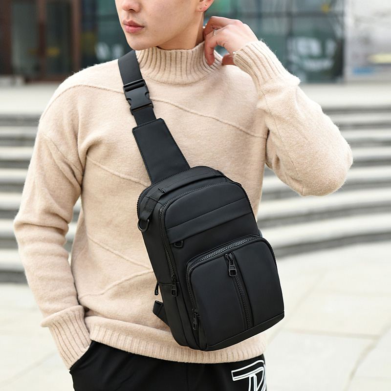 Mænd Polyester Multi-carry Medium Kapacitet Med Usb-opladning Brysttaske Skuldertaske