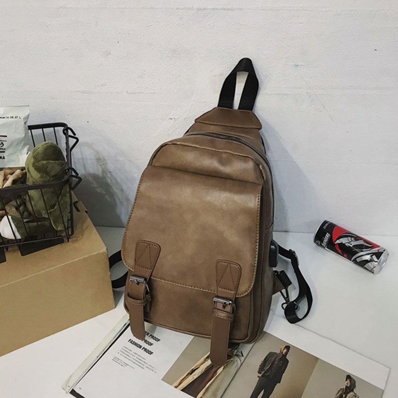 Mænd Retro Øretelefon Hul Multi-carry Usb Opladning Multi-layers Vandtæt Crossbody Taske Bryst Taske Sling Bag
