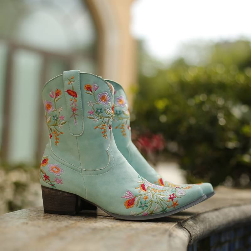 Stor Størrelse Kvinder Retro Broderet Spids Tå Chunky Heel Slip On Cowboy Boots