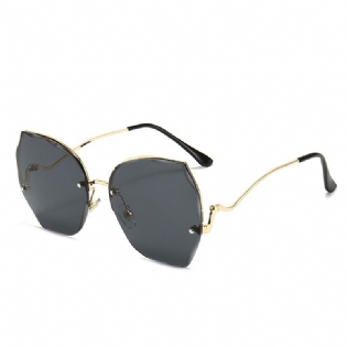 Ny Stil Rammeløse Cut-edge Kvinders Solbriller Ocean Lens Solbriller Europæisk Og Amerikansk Trendy Mode Farve Briller 6021