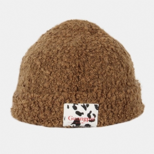 Kvinder Teddy Velvet Ensfarvet Ko Mønster Brev Klud Etiket Varme Beanie Hat