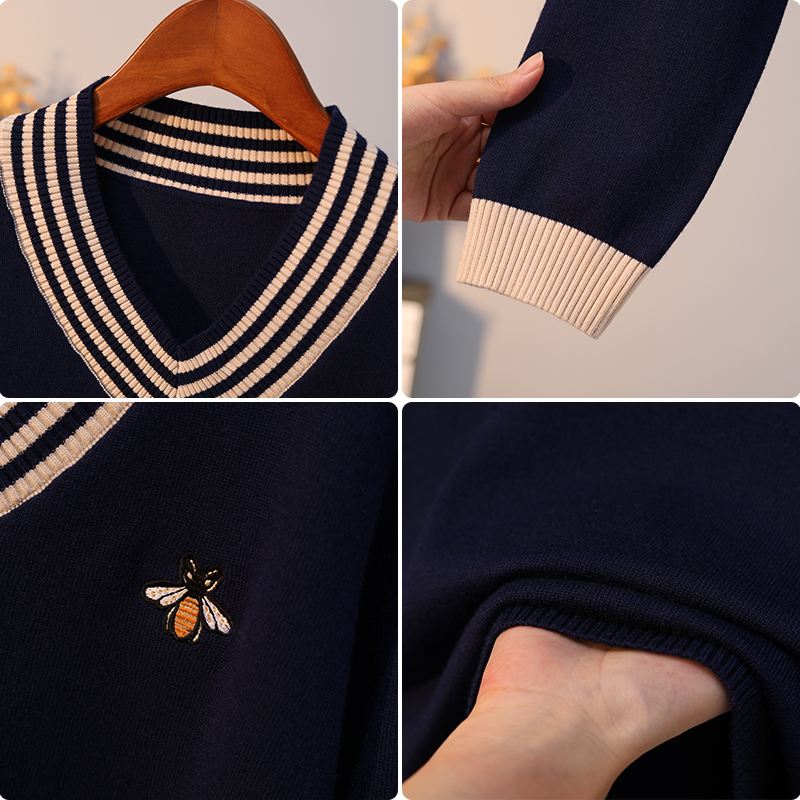 Broderet Bee Pullover Bundskjorte