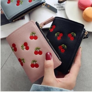 Mode Kvinder Kort Pung Pu Læder Kirsebær Broderi Møntpung Kortholdere Lady Girl Mini Money Bag