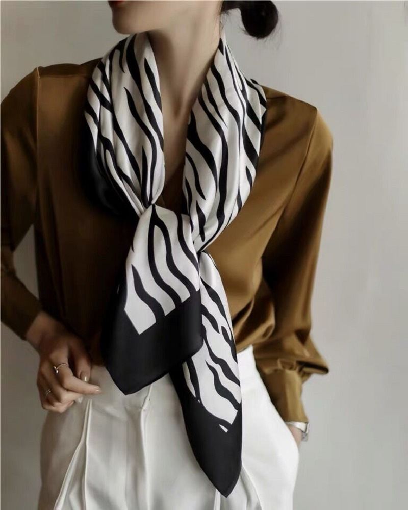 Kvinders Zebra Med Tryk Silke Firkantet Tørklæde Mulberry Silk Crepe Satin Satin Silketørklæde